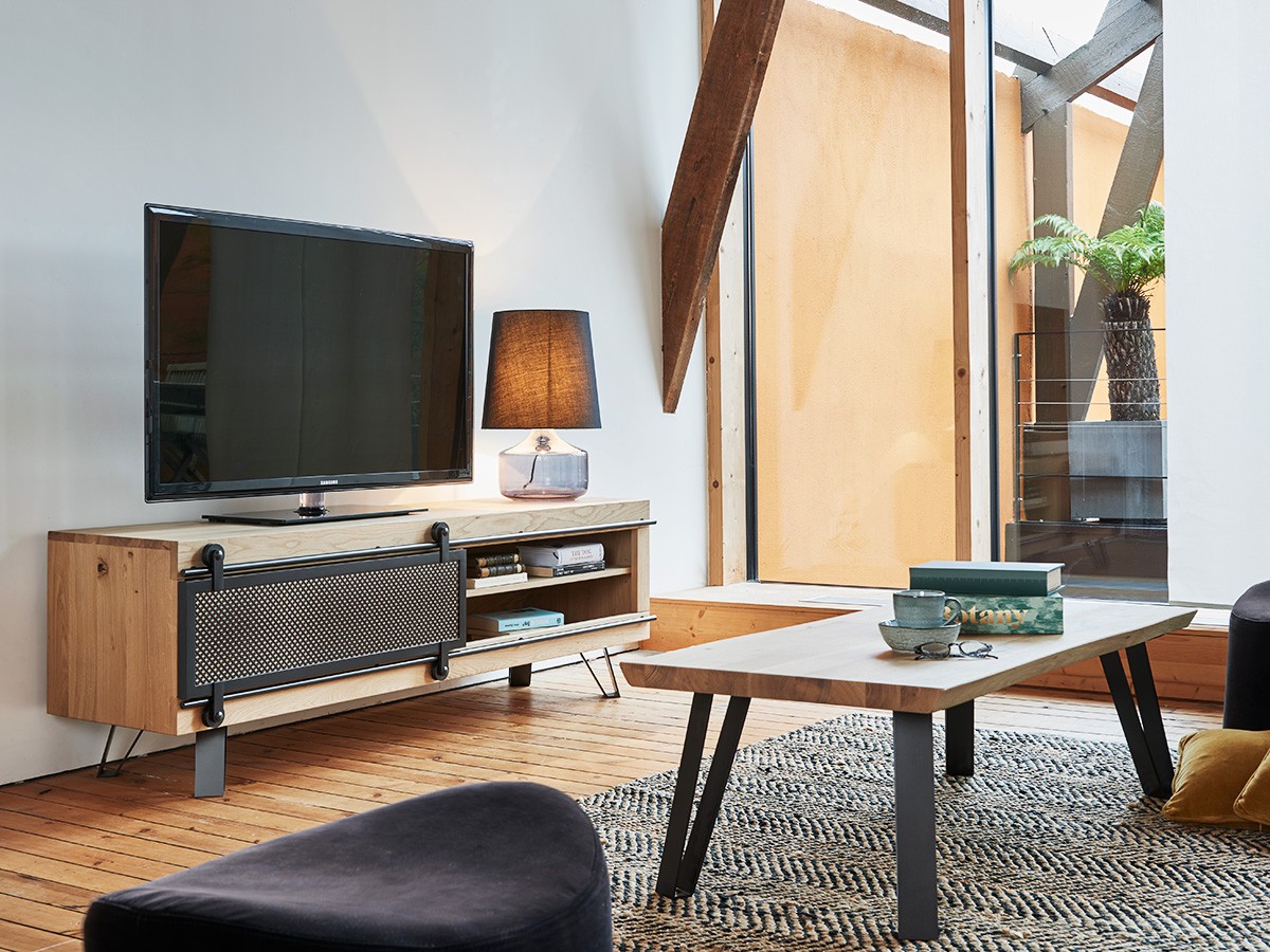Grand meuble TV avec porte coulissante style atelier de chez Artcopi